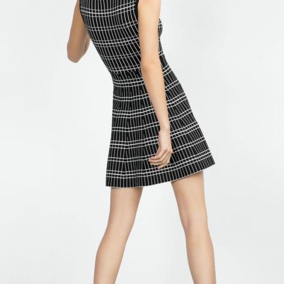 Zara Black and White Fit Flare Sleeveless Dress - Picture 4 of 5